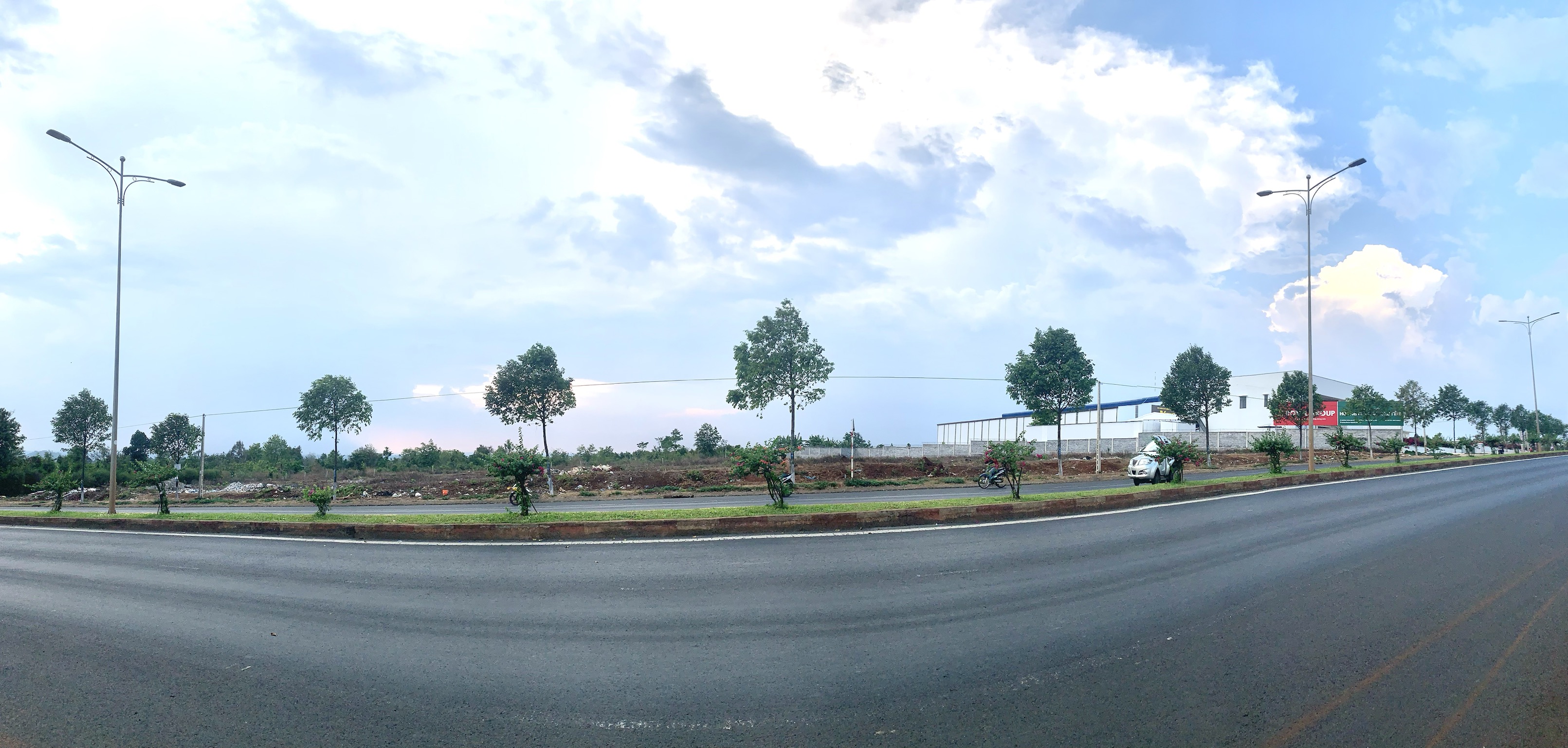 Bán đất mặt tiền 10/3