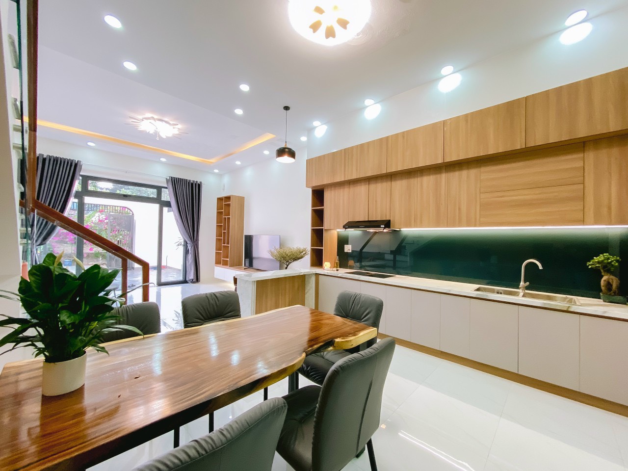 BÁN CĂN NHÀ ĐƯỜNG XÔ VIẾT NGHỆ TĨNH , TP.BMT 3.3 tỷ