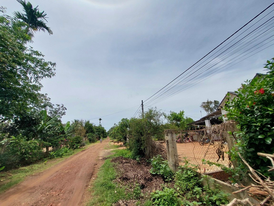 Bán nhà 3 tầng trung tâm thành phố BMT