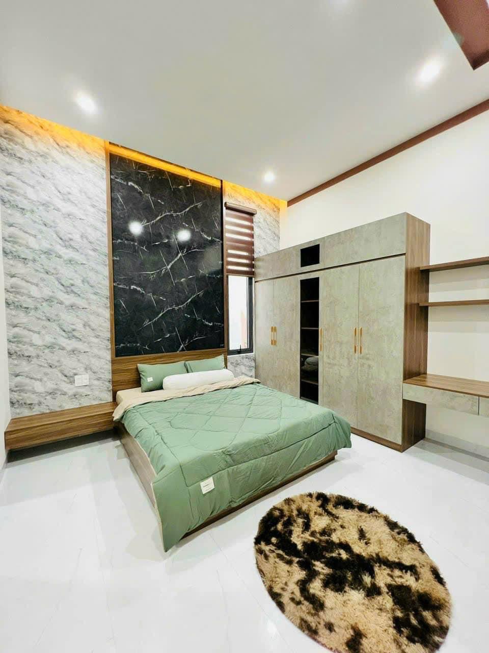 BÁN BIỆT THỰ SÂN VƯỜN