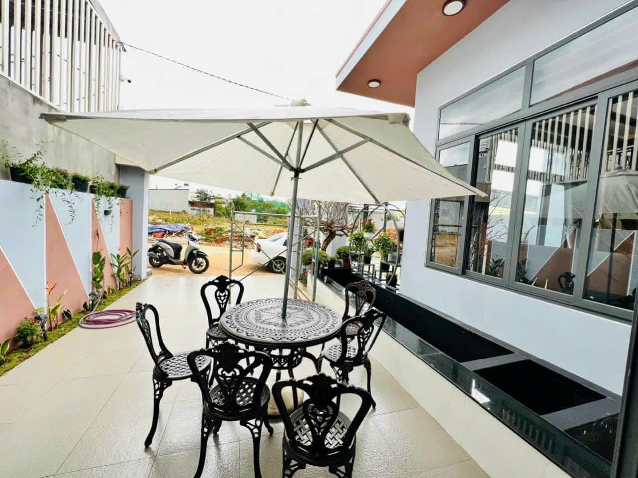 BÁN BIỆT THỰ SÂN VƯỜN