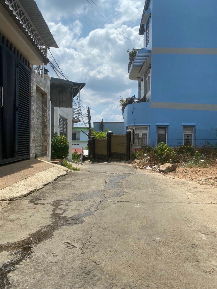 ĐẤT HẺM 322 TRẦN PHÚ PHƯỜNG THÀNH CÔNG BMT DAKLAK