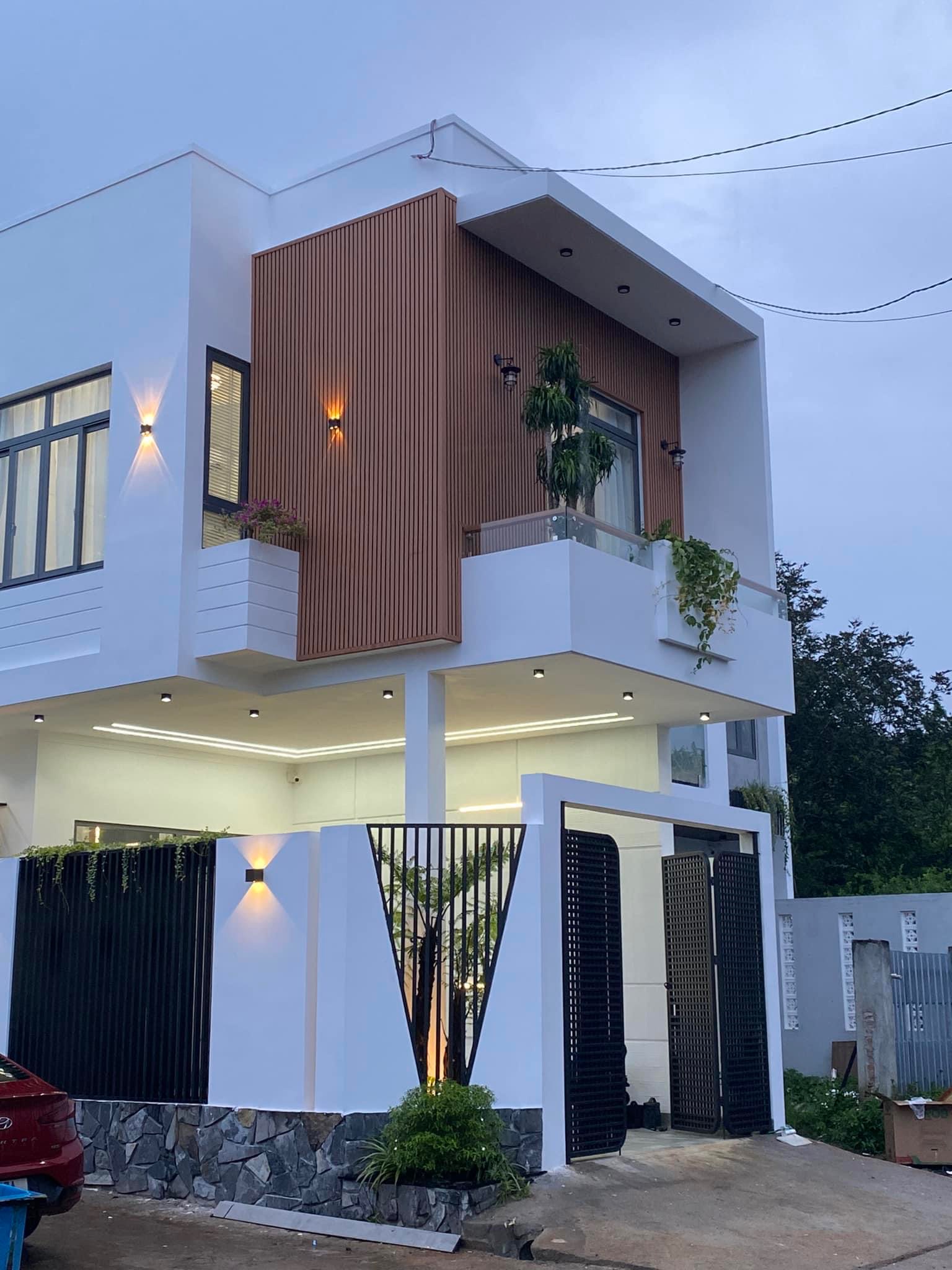 NHÀ MÊ GÓC 2 MẶT TIỀN - FULL NỘI THẤT ĐƯỜNG K PHẠM NGŨ LÃO, XÃ CƯ EBUR, TP BUÔN MA THUỘT