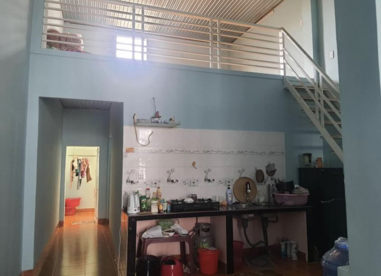 Bán nhà cấp 4 Hoà Thắng.Cách đường Nguyễn Lương Bằng 30m.