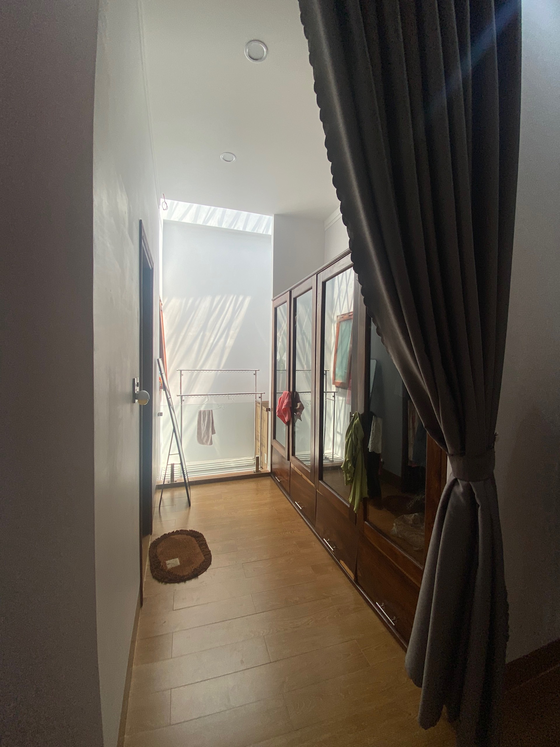 NHÀ MÊ ĐẸP MẶT TIỀN HẺM CHÍNH 142 Y MOAL, P TÂN LỢI, TP BMT GIÁ 3.5 TỶ