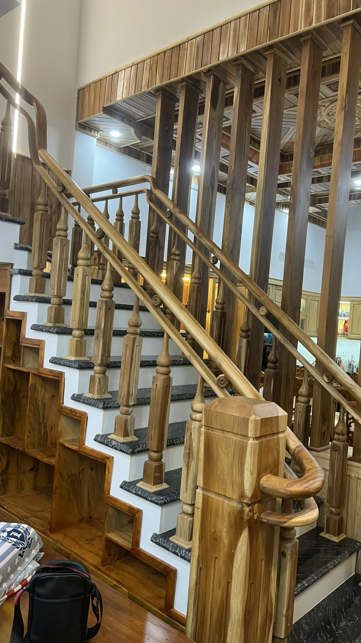 BÁN NHÀ MẶT TIỀN NGÔ QUYỀN SIÊU BMT DAKLAK