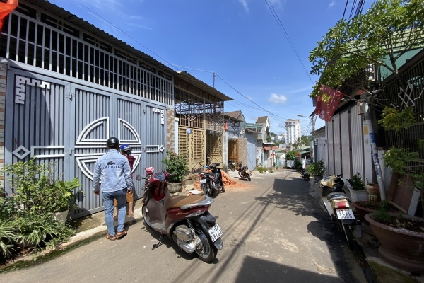 Bán nhà trung tâm thành phố, cách toà nhà Bitis 1km, đường ô tô 6m