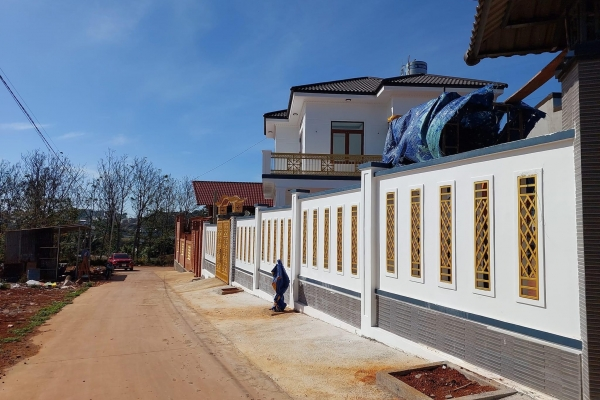 ĐẤT HẺM 165 VẠN XUÂN - P. EA TAM, DT: 5X20M, H: ĐÔNG BẮC, THỔ CƯ, GIÁ: 1,65TỈ