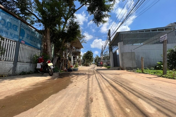 ĐẤT HẺM 246 Y MOAN, HẺM THÔNG 184 GIẢI PHÓNG, P TÂN LỢI, TP BMT