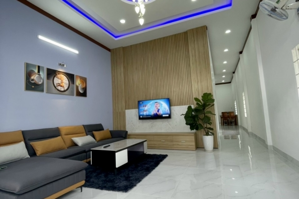 🍀🍀 BÁN NHÀ🍀🍀  => HẺM 143 YMOAN-( ĐỐi DIỆN NHÀ THỜ )