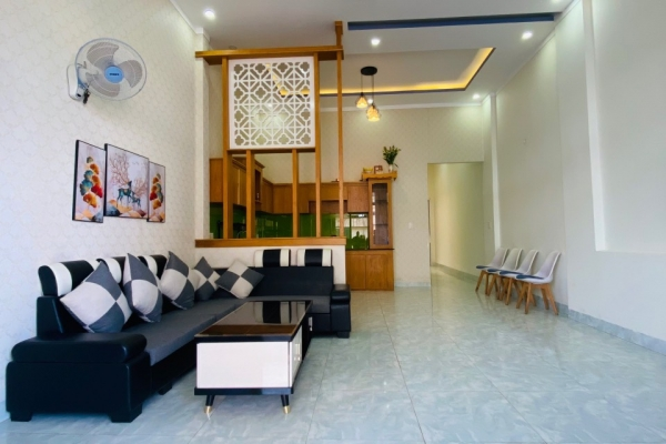 BÁN NHÀ Y MOAN RẼ PHẢI LÊN KHU THÀNH ĐỒNG 1.9 TỶ