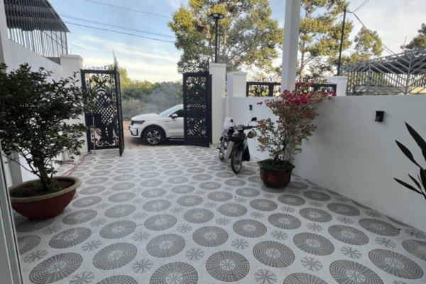 ☘️❤🍀 B.ÁN CĂN NHÀ HẺM 128 thông qua giải phóng vành đai, Tân Lợi, đường bàn cờ.  ⭐Gần bệnh đại học Y dược, đông du, hoàng việt, chợ, siêu thị...  🌹DT : 5 x 20  🍄PL : Thổ cư  Hướng Đông  🗣️Giá : 2 T..ỷ 980