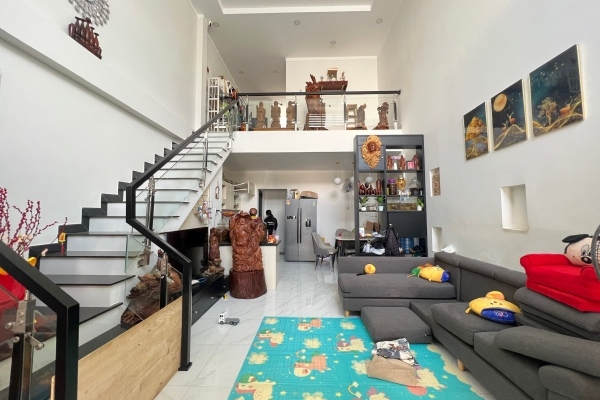 Nhà mê lửng phường tân Thành, Buôn Ma Thuột