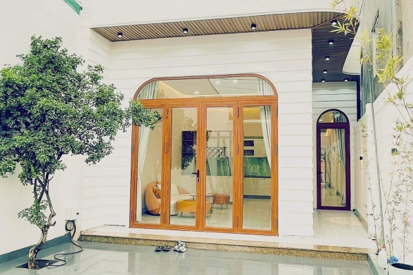 NHÀ MẶT TIỀN ĐƯỜNG Y WANG, XÃ EAKAO, TP BUÔN MA THUỘT 5X55 NỞ 6