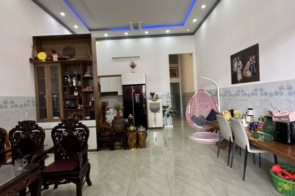 B.ÁN CĂN NHÀ GÁC LỬNG TÂM HUYẾT NGAY HẺM HÀ HUY TẬP P. TÂN LỢI TP.BMT DAKLAK