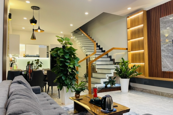 NHÀ HẺM PHẠM VĂN ĐỒNG PHƯỜNG TÂN HOÀ BMT DAKLAK