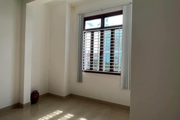 Bán Nhà Nguyễn Thông