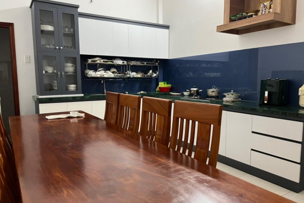 BÁN NHÀ NGHỈ NGAY TRUNG TÂM PHỐ 10X26 5 TỶ 950