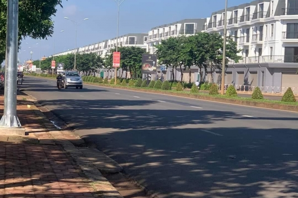 Bán Nhà Đường Nguyễn Chí Thanh - Tp BMT