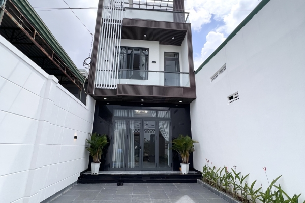 NHÀ 2 MÊ MẶT TIỀN ĐƯỜNG 19/05 PHƯỜNG EATAM, TP BUÔN MA THUỘT DT 5X20 3 TỶ 450TR