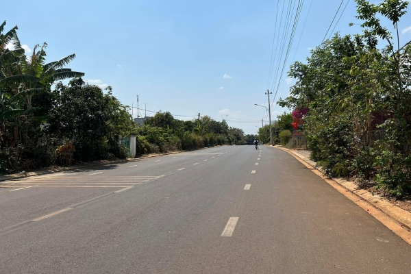 ĐẤT 2 MẶT TIỀN TRƯỚC SAU ĐƯỜNG Y WANG, VEN HỒ EAKAO, TP BUÔN MA THUỘT